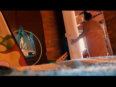 ❤️ Mein Onkel folgt mir in die Dusche, er fickt mich, während ich dusche. ☑ Quality sex bei uns ❌❤
